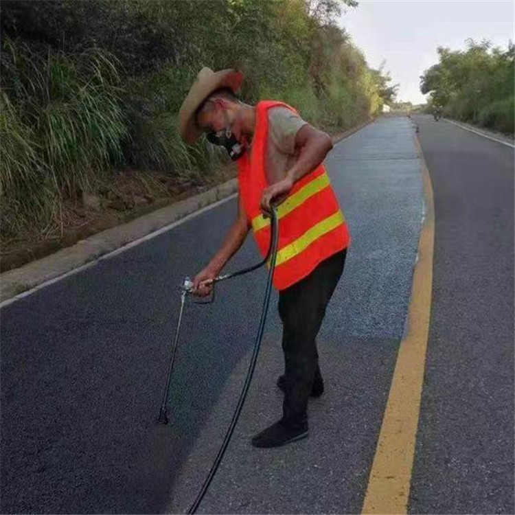 扬州 彩色防滑路面的底涂是保障路面附着力