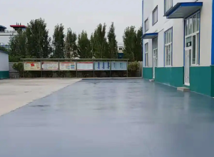 扬州彩色路面喷涂翻新的材料对冬季