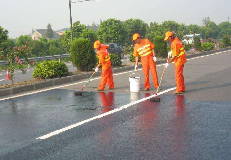 扬州 彩色路面喷漆维修改色的使用寿命有多长？